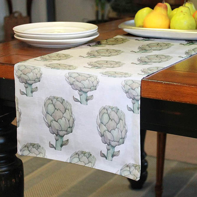 Artichoke Head OC Table Runner